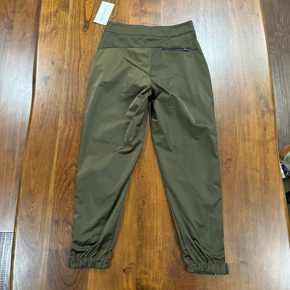 New! Athleta Radiant Jogger Pants Satin Olive Green Size 2 - Picture 4 of 12